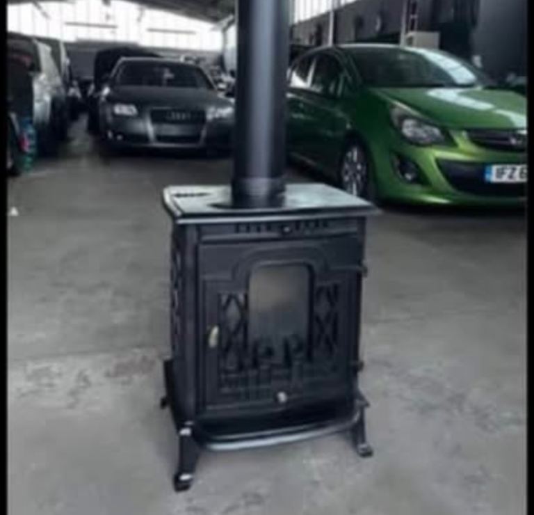 Old log burner/wood burner/log stove