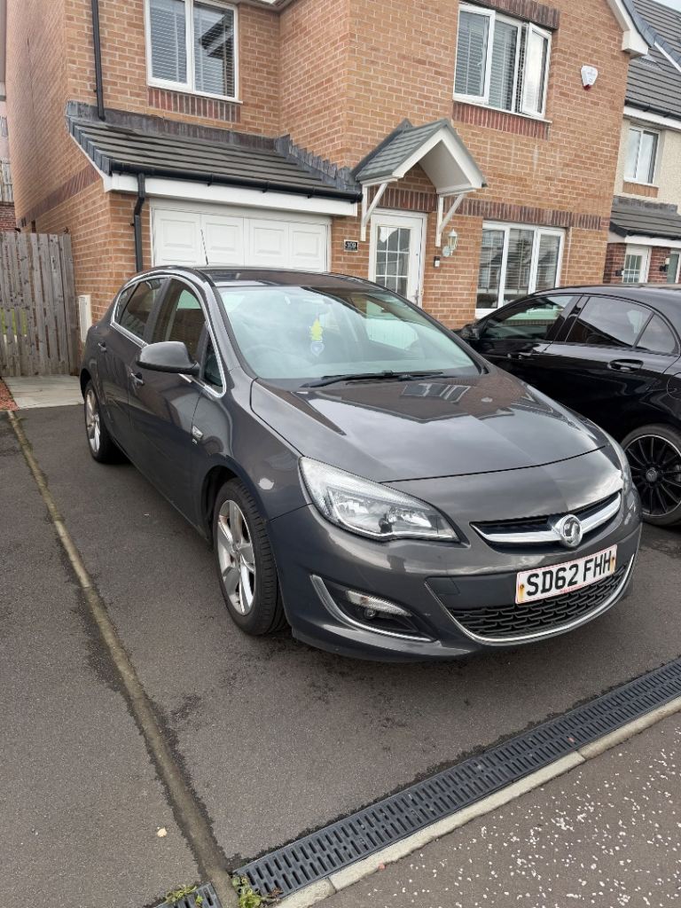 Vauxhall, ASTRA, Hatchback, 2012, Manual, 1598 (cc), 5 doors