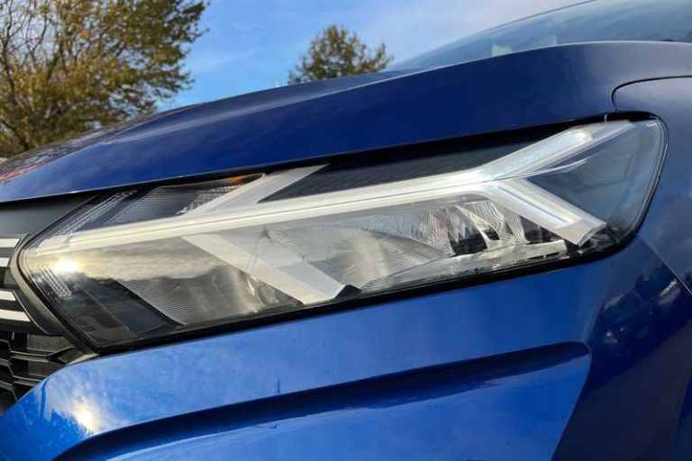 2023 Dacia Sandero 1.0 TCe Expression Hatchback 5dr Petrol Manual Euro 6 (s/s) (90 ps) Hatchback ...