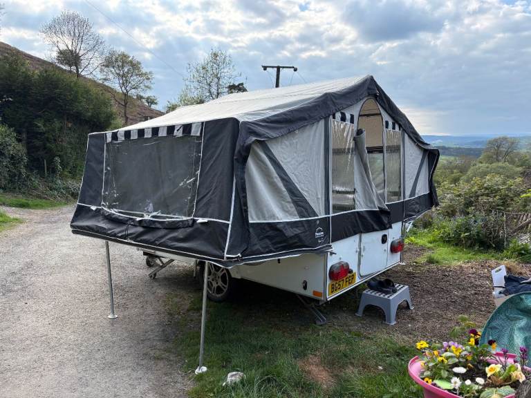 Pennine Fiesta 2017 - 4 berth folding camper with toilet, full awning, ideal for summer holidays