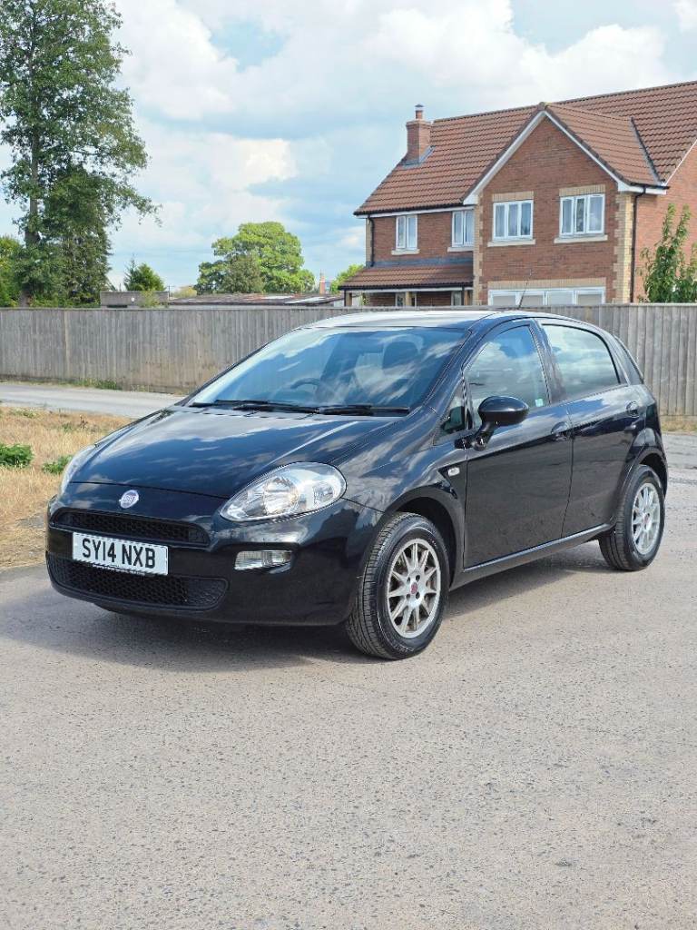 Fiat, PUNTO, Hatchback, 2014, Manual, 1242 (cc), 5 doors