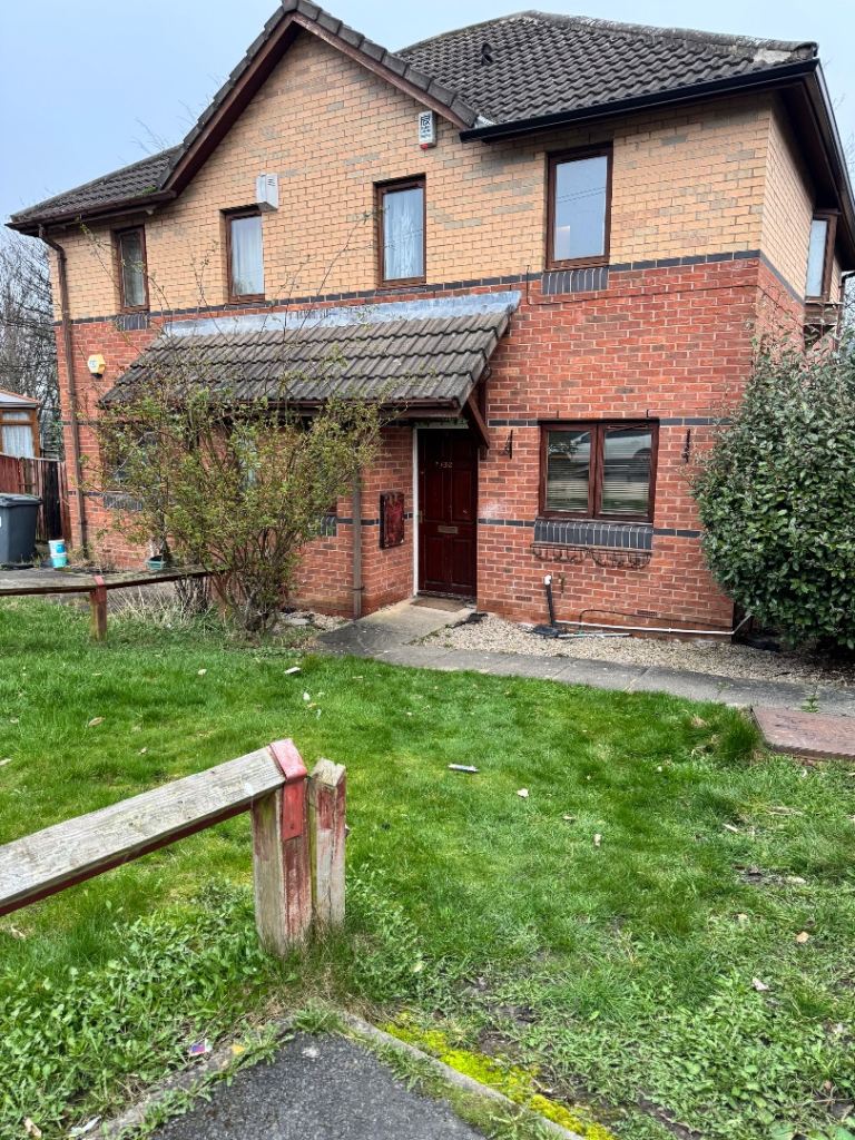 3-bedroom semi-detached home with new kitchen, modern shower room, driveway and gardens in Farnley