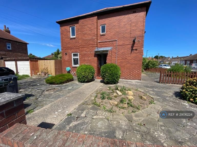 2 bedroom flat in Fairfield Drive, Whitley Bay, NE25 (2 bed) (#2906224)