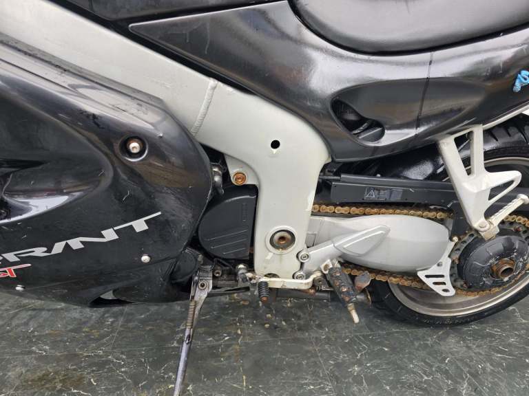 TRIUMPH SPRINT ST 955 PROJECT BIKE 