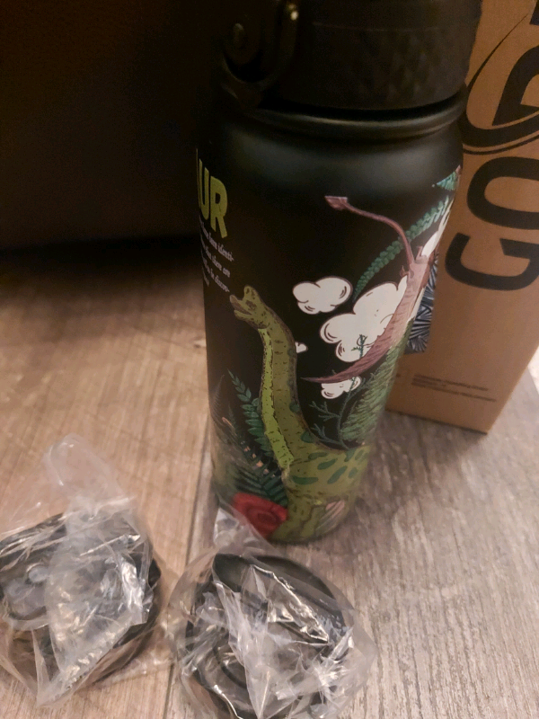 Goppus dinosaur stainless steel insulated water bottle