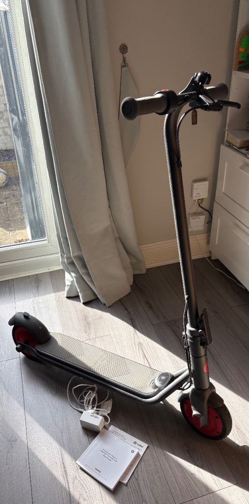 Electric Scooter - 3 Speed Settings