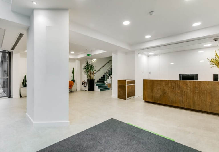 Private Offices From 15 to 1000 Desks in Hammersmith - Flexible Terms
