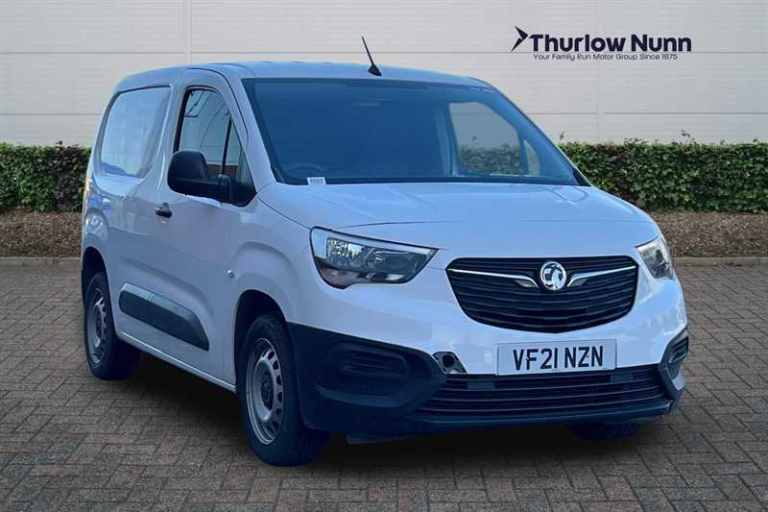 2021 Vauxhall Combo 2300 1.5 Turbo D 100ps H1 Dynamic Van PANEL VAN DIESEL Manual