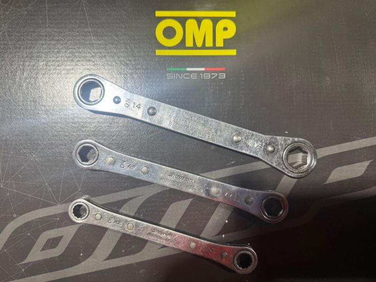 Snap on ratchet spanner set