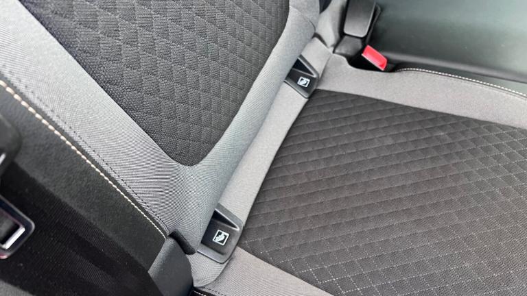 2021 Vauxhall Grandland X 1.5 Turbo D SRi Nav 5dr HATCHBACK Diesel Manual