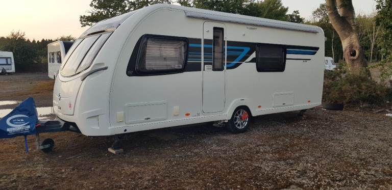 Touring caravan Sterling continental 570 2016