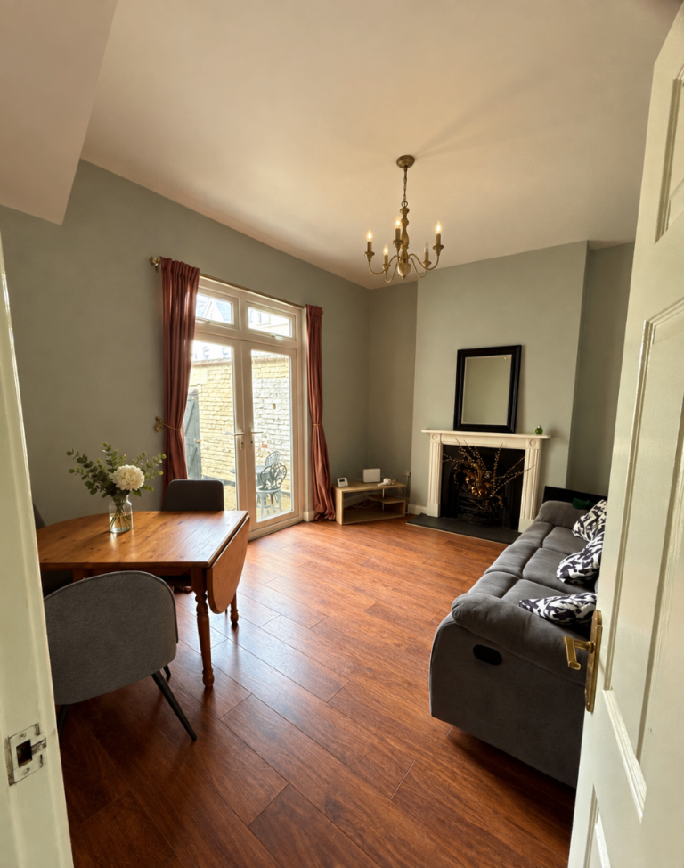 2 Bedroom Apartment for Rent - Bangor (town centre)