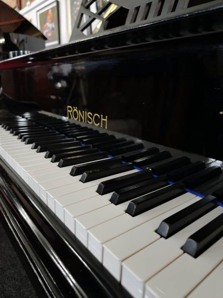 Ronisch Grand Piano | Polished Black | Belfast Pianos