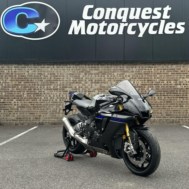 Yamaha R1M