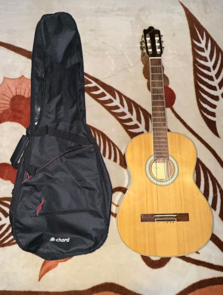 Almeria C-36 Classical Guitar With Case