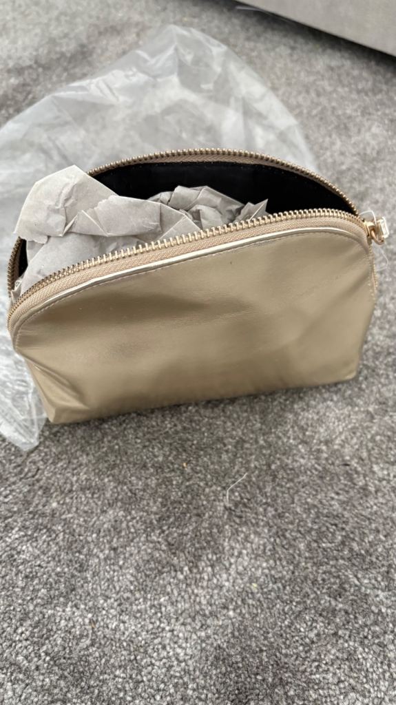 NEW gold makeup / accessories / jewellery bag