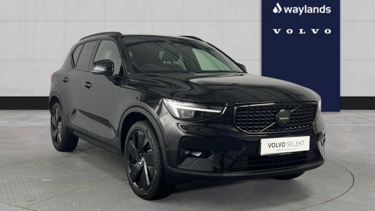 2025 Volvo XC40 B3 Black Edition Plus PRO, Mild Hybrid l(360Cam, Carplay, Heated Seats) Estate Pe...