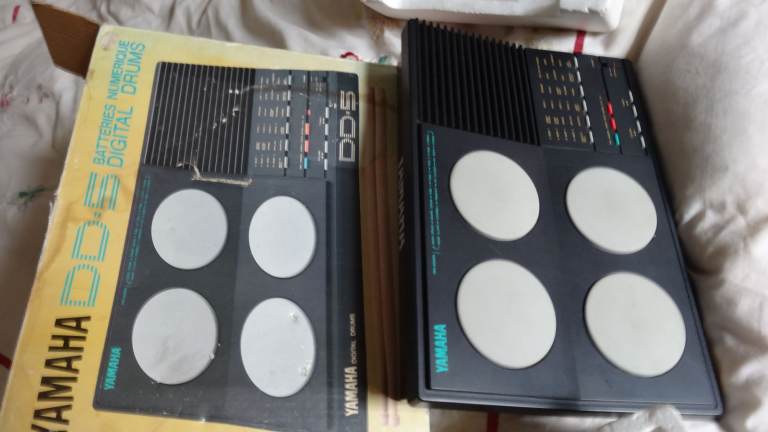 Yamaha DD-5 Digital Drums,  Drum MIDI Machine, Ideal to experiment for advance user, 