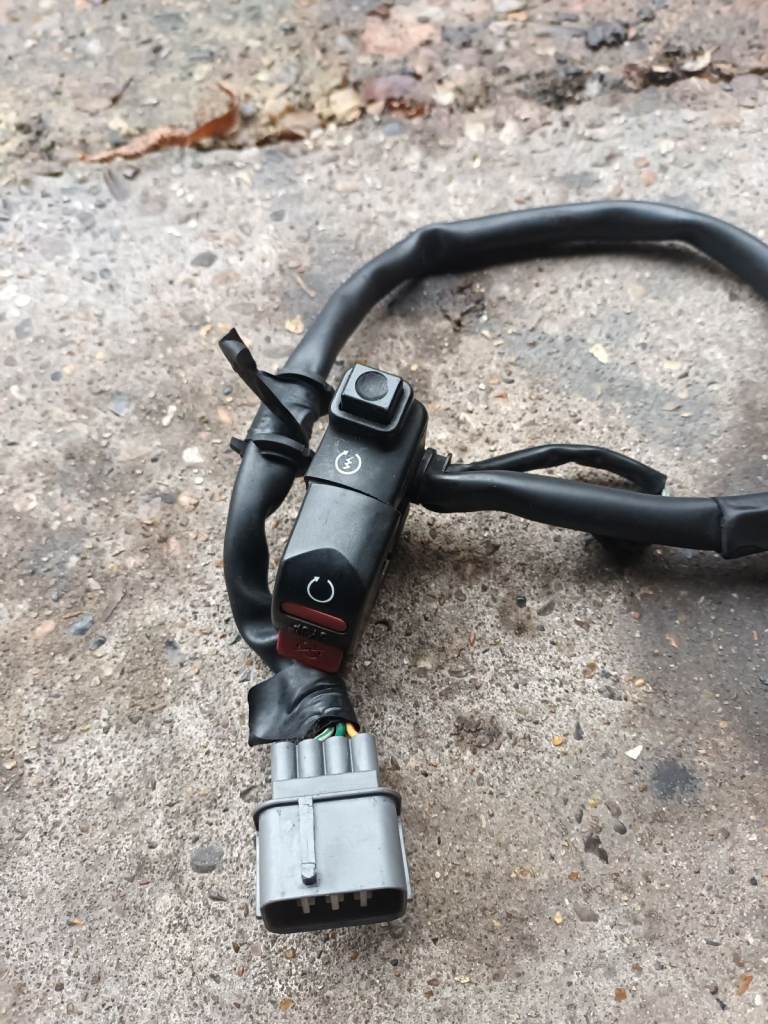 Honda XL700 starter/engine stop switch,35130MFFD00, OEM used