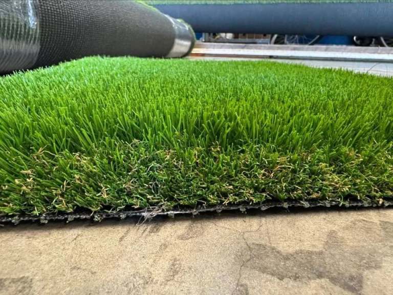 Premium 45mm Artificial Grass | Ultra-Thick Luxury – £17/m²
