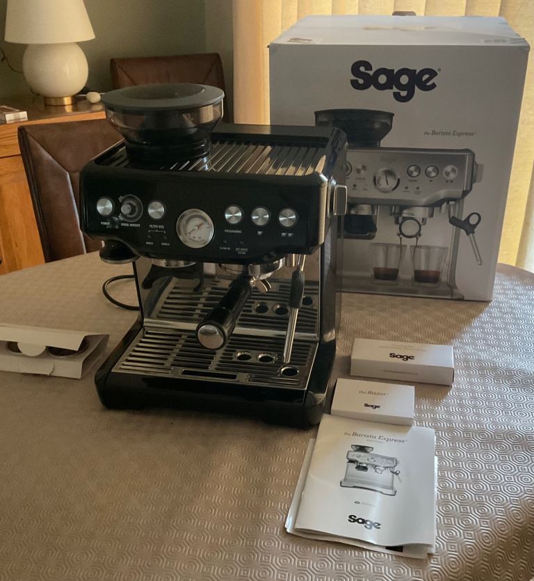 Sage Barista Express Espresso Machine Black 