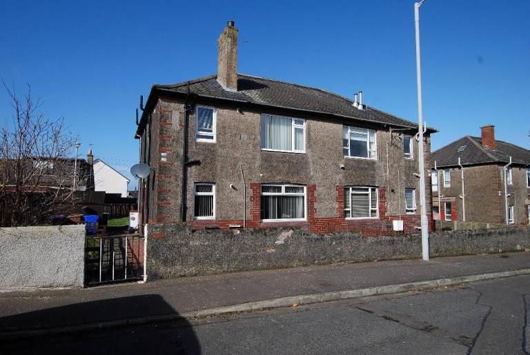 Highly Desirable - 1-bed, upper flat, immediately available!!!
