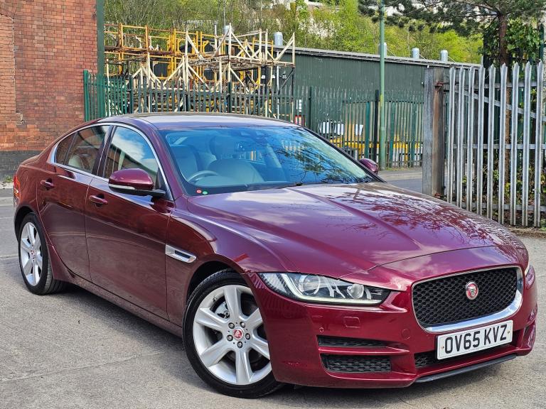 2015 Jaguar XE 2.0d Portfolio Saloon 4dr Diesel Auto Euro 6 (s/s) (180 ps)
