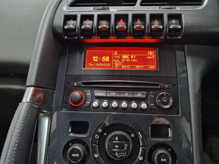 PEUGEOT 3008 1.6 HDi Allure Euro 5 5dr 2013