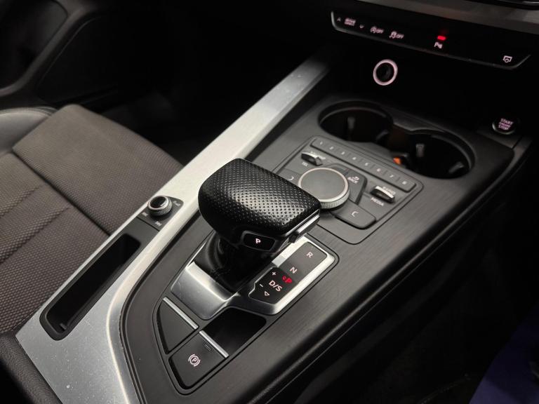 2016 Audi A4 Avant 2.0 TDI S line S Tronic quattro Euro 6 (s/s) 5dr ESTATE Diesel Automatic