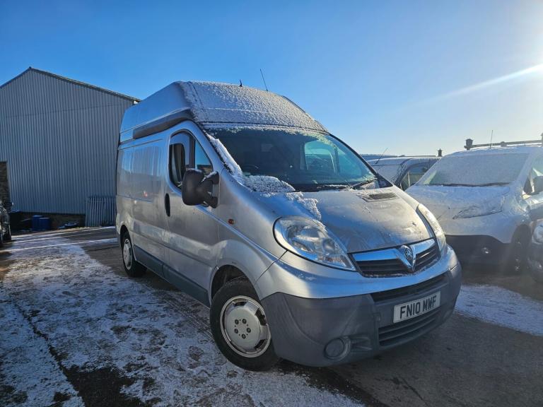 VAUXHALL VIVARO 2.0 DIESEL SWB HIGH ROOF NO VAT