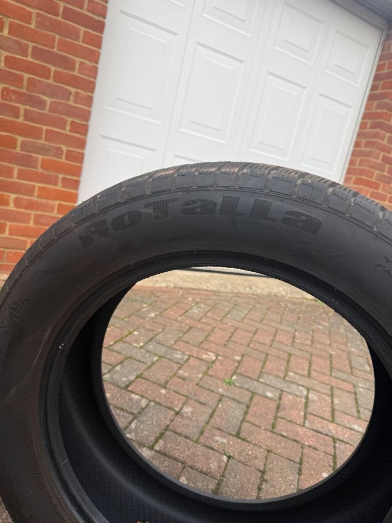 Set of 4 Rotalla  255/55 R20-Winter Tyres