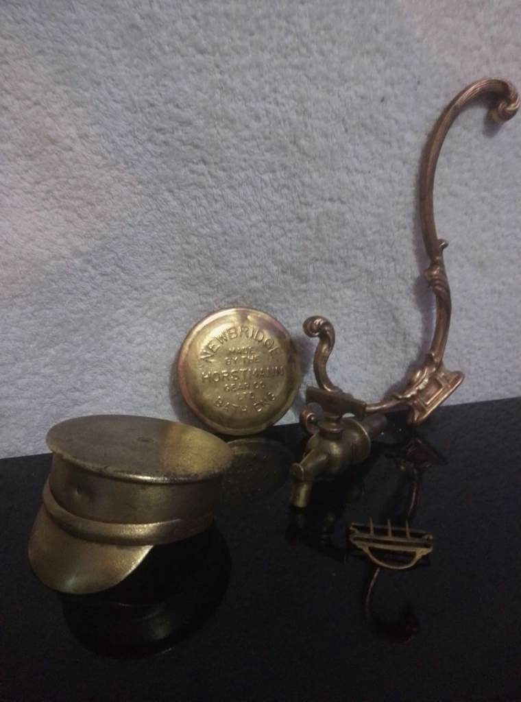 Verious brass items Open to offers..
