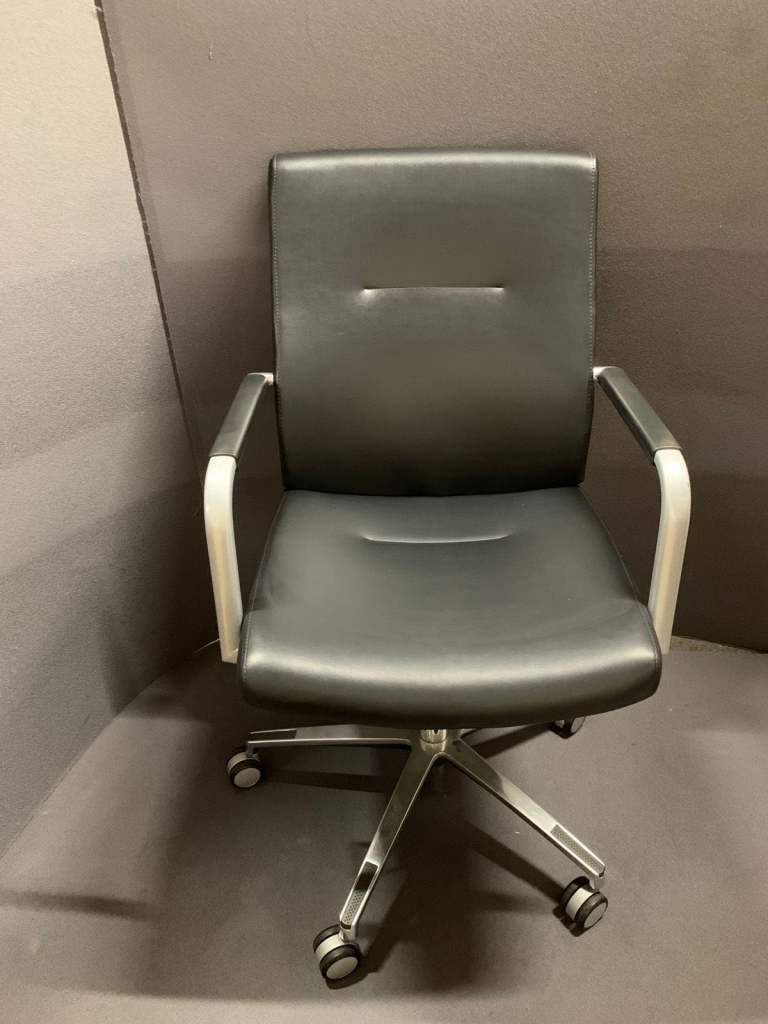 Connection leather Ergonomic office chair (6 available) £99 each