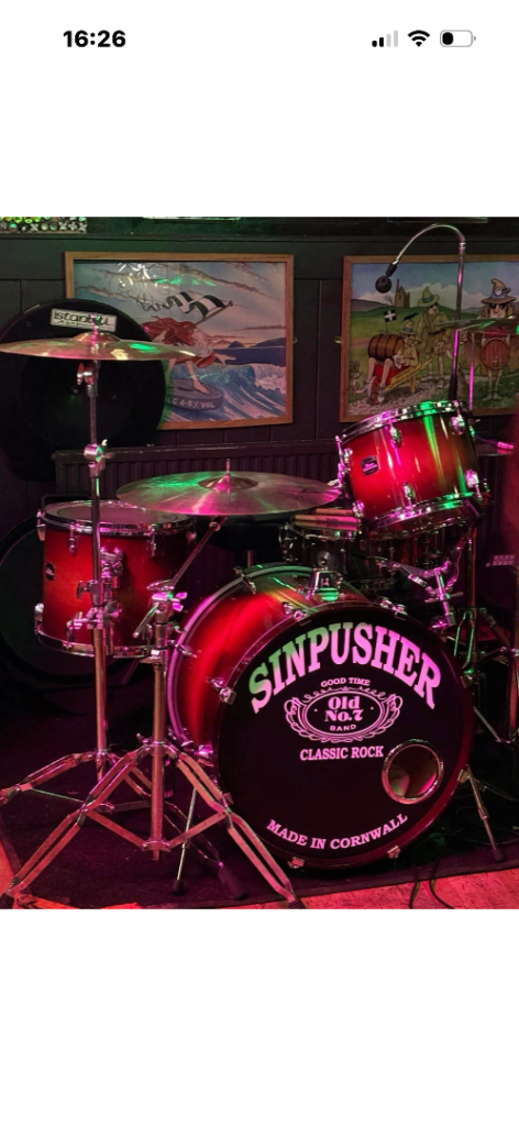 Yamaha tour custom drum set up !