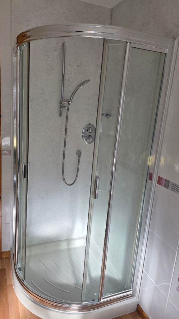 Bathroom suite
