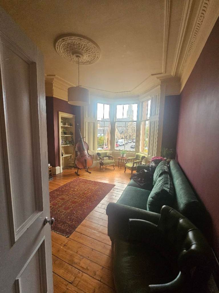 Short term - Beautiful 2 bed flat in Strathbungo, less than 6 months