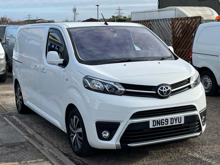 2019 Toyota ProAce 2.0D 180 Design Van [TSS] Auto PANEL VAN DIESEL Automatic