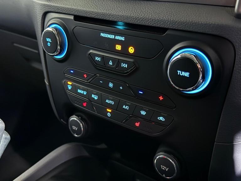 2016 Ford Ranger 2.2 TDCi Limited 1 Auto 4WD Euro 5 4dr PICK UP Diesel Automatic