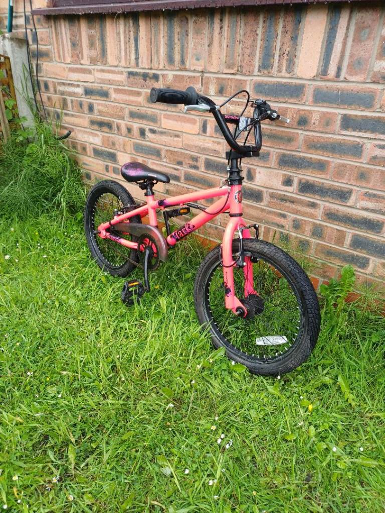 SCHWINN LARK GIRLS BIKE 5 TO 8 YRS VGC £40 NO OFFERS DARWEN BB3 0DU 