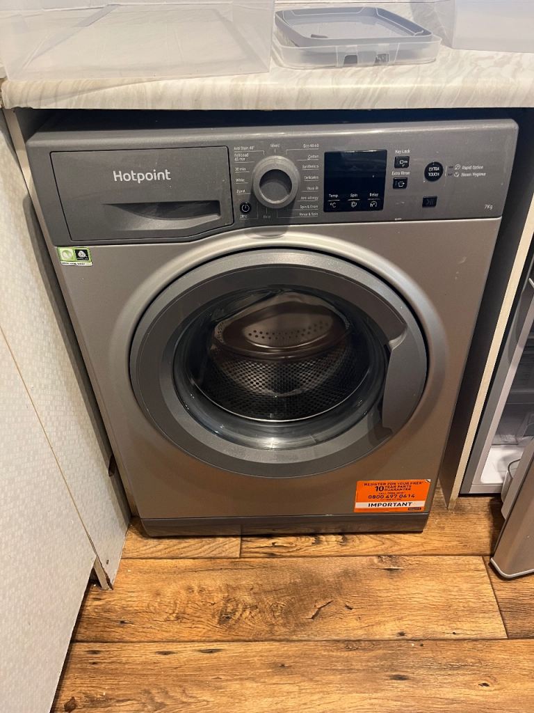 Hotpoint Washing Machine – Good Condition, Clean