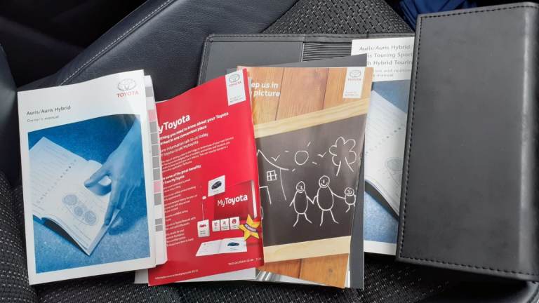 Toyota, AURIS, Hatchback, 2014, Other, 1798 (cc), 5 doors