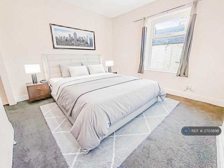 2 bedroom house in Fraser Street, Burnley, BB10 (2 bed) (#2703898)