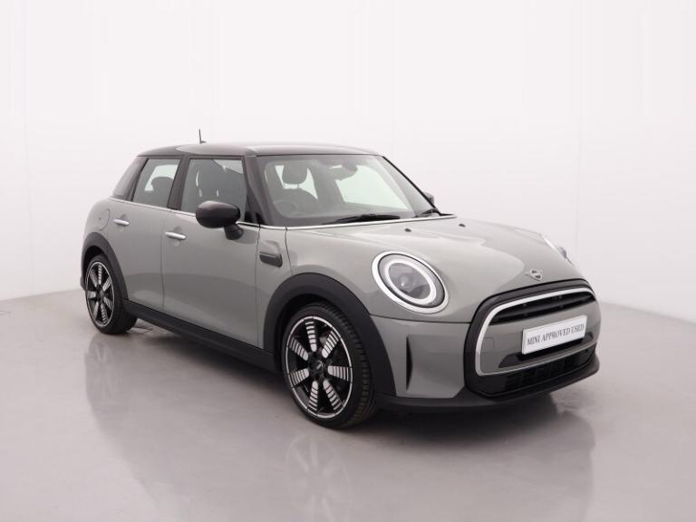 MINI HATCHBACK 1.5 Cooper Exclusive 5dr