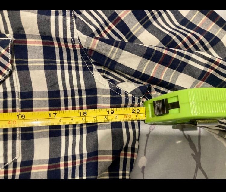 Men’s Levi’s Shirt. Medium. NWOT.