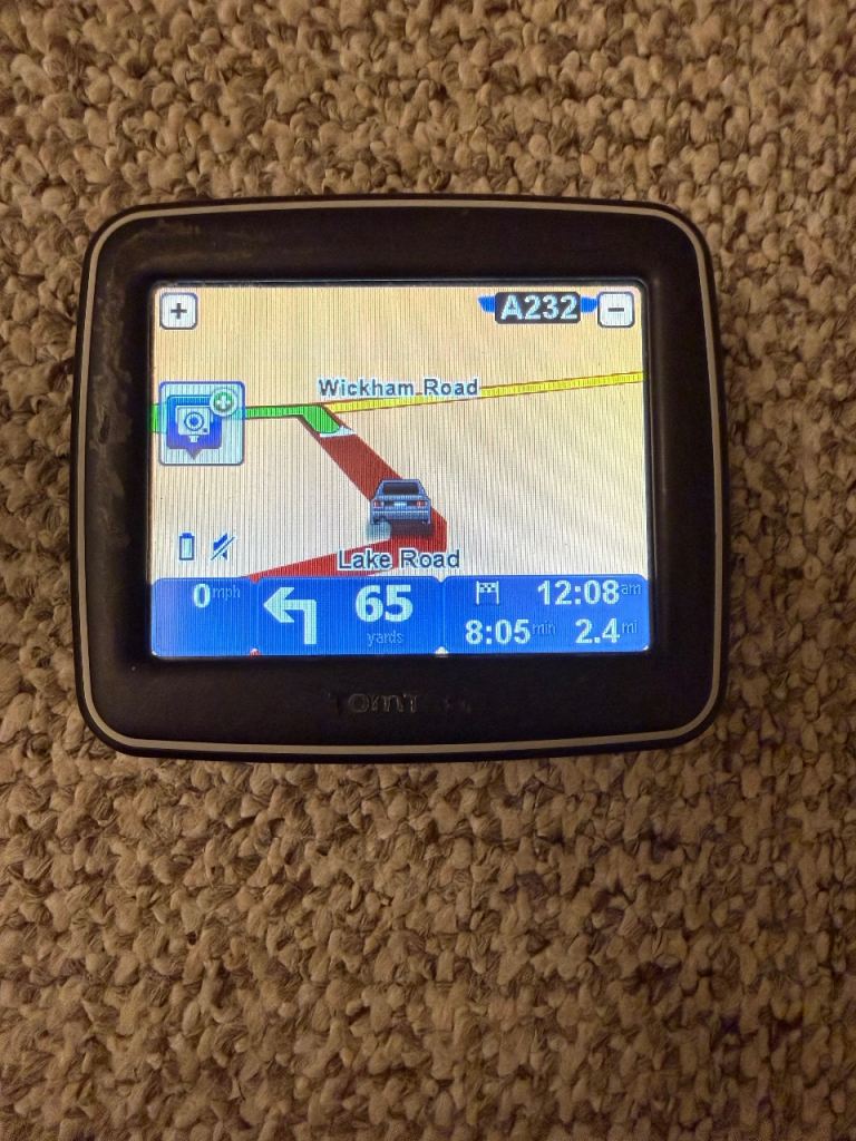 TomTom 1ex00 - car sat navigation