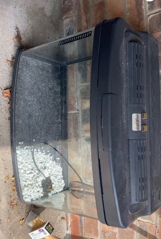 Fish tank 