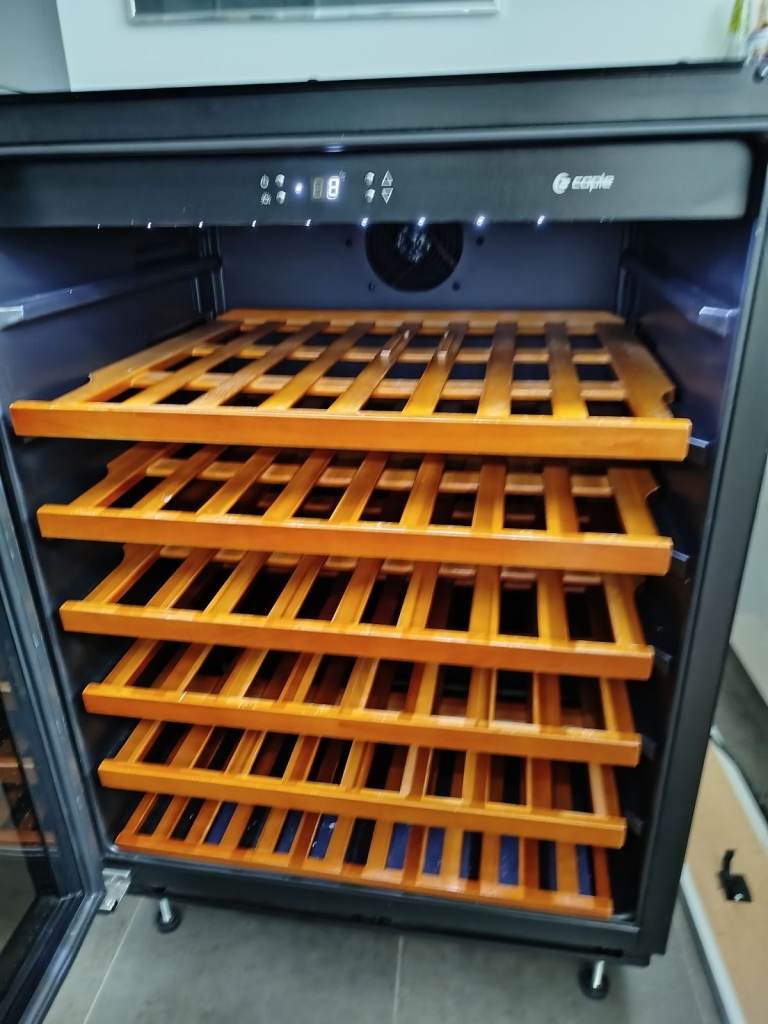 Caplel built under wine chiller 