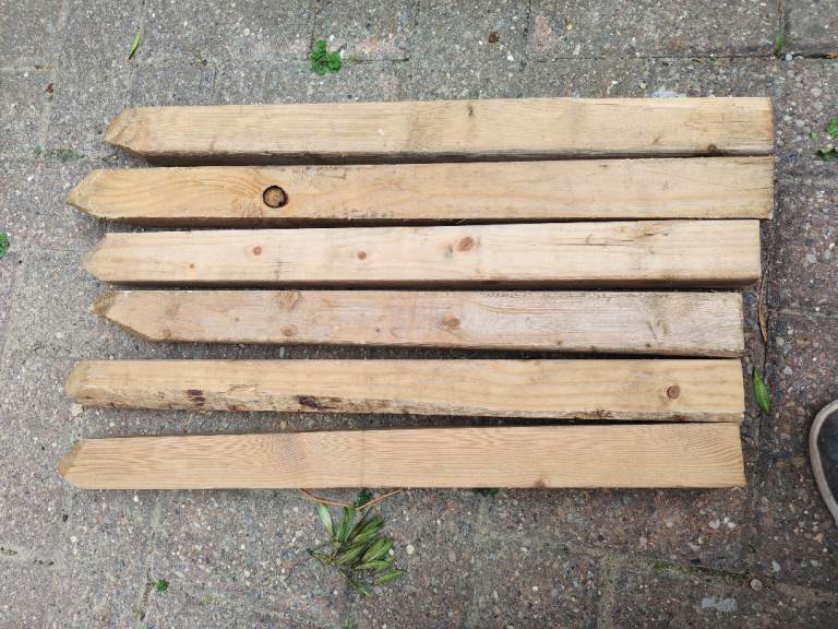 Timber Pointed Peg