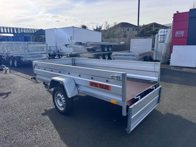Brand New 8,7ft x 4,2ft Single Axle Flat Trailer 750KG