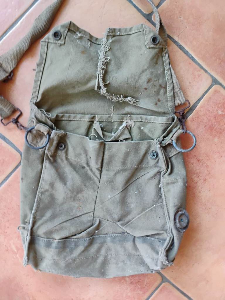 Vintage WW2 Gas Mask Bag.
